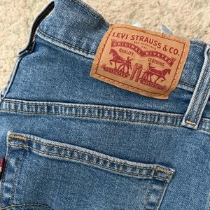 High rise Levi Jeans